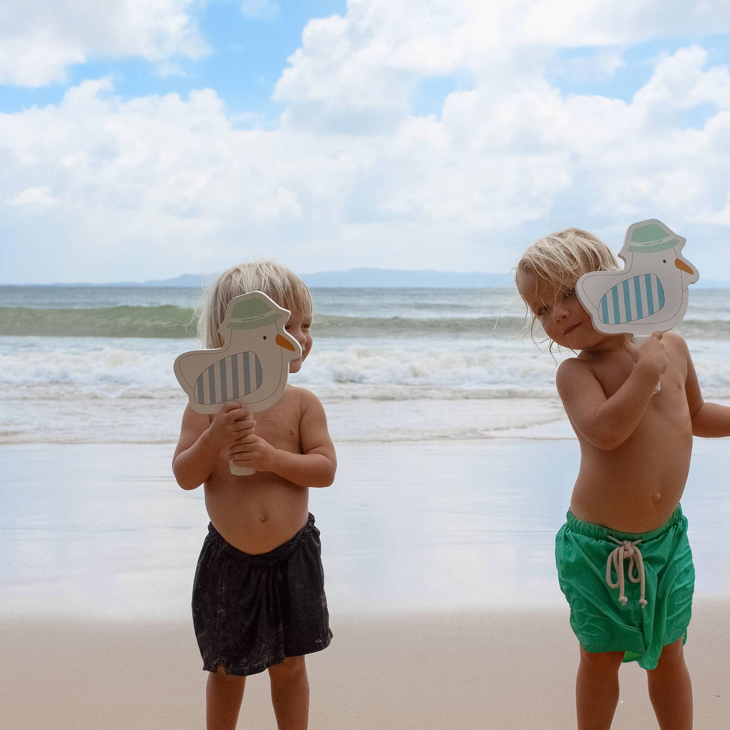 Kids Velcro Beach Bats Sid the Seagull Blue Stripe