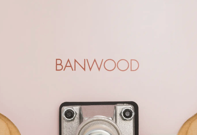 Banwood Skateboard