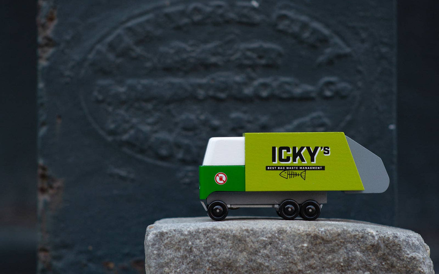 Candylab Toys - Garbage Truck