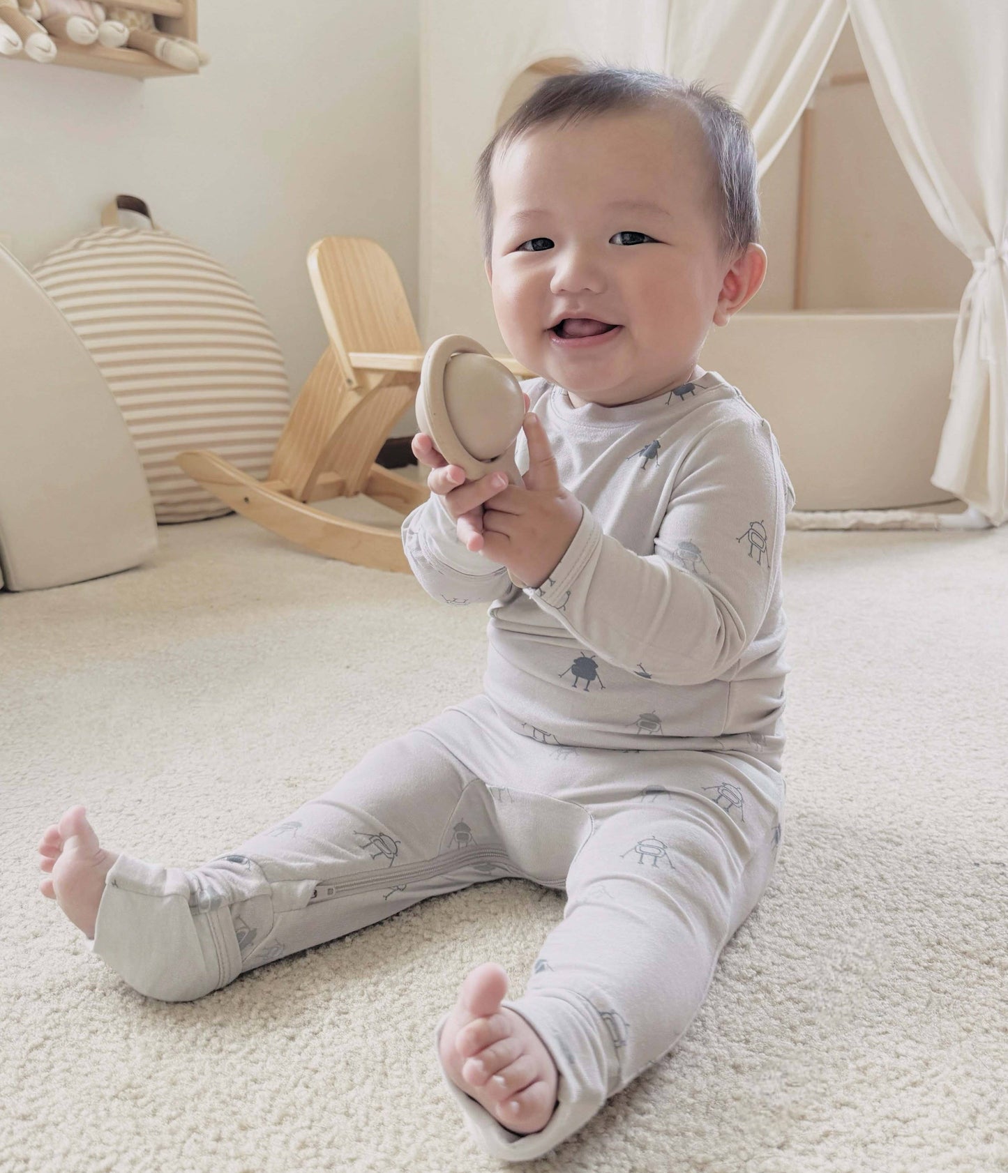 TWO-PIECE FOOTIE SET: Penguin