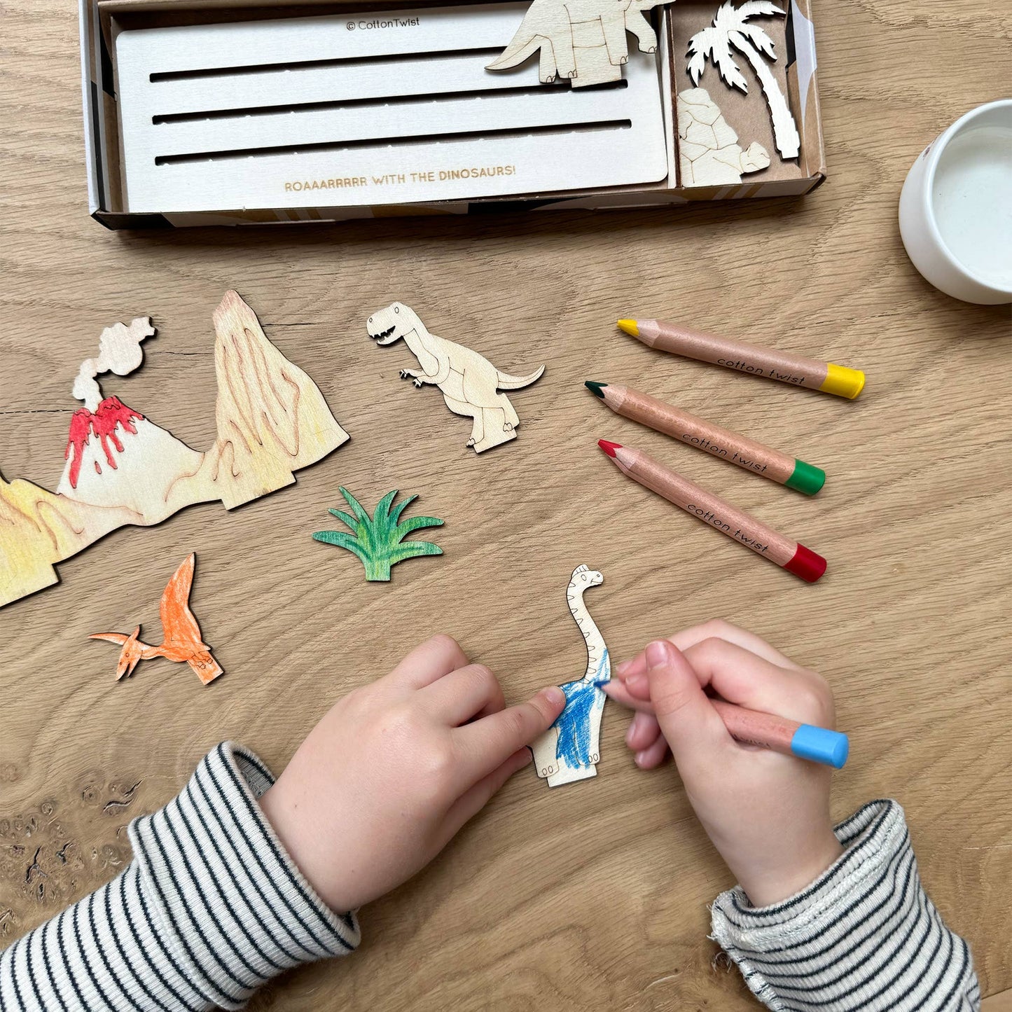 Create Your Own Dinosaur Scene