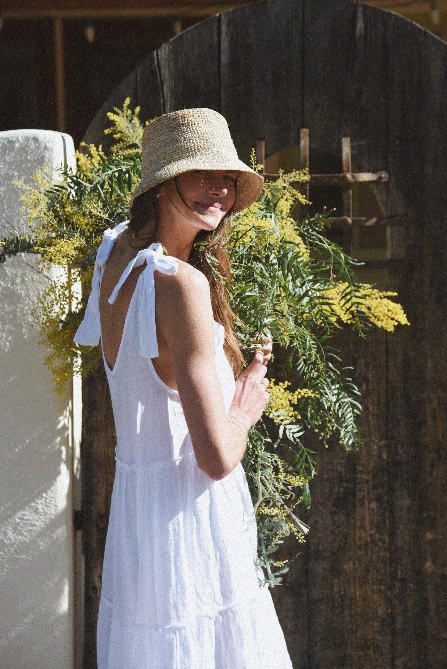 Las Dalias Bucket Hat