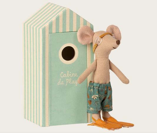 Beach mice, Big brother in Cabin de Plage