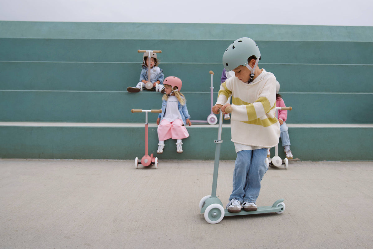 Banwood Inc - ECO SCOOTER - CLAY